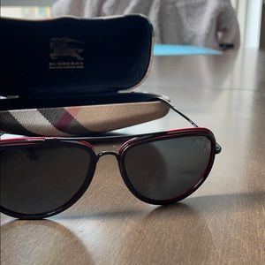 Burberry aviators